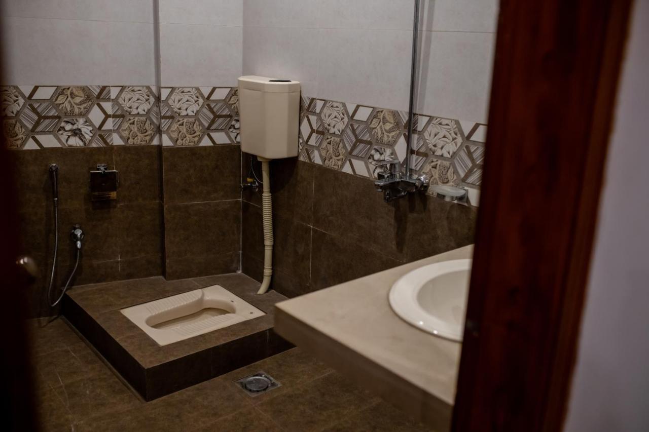 Regal Residency Hotell Rawalpindi Exteriör bild