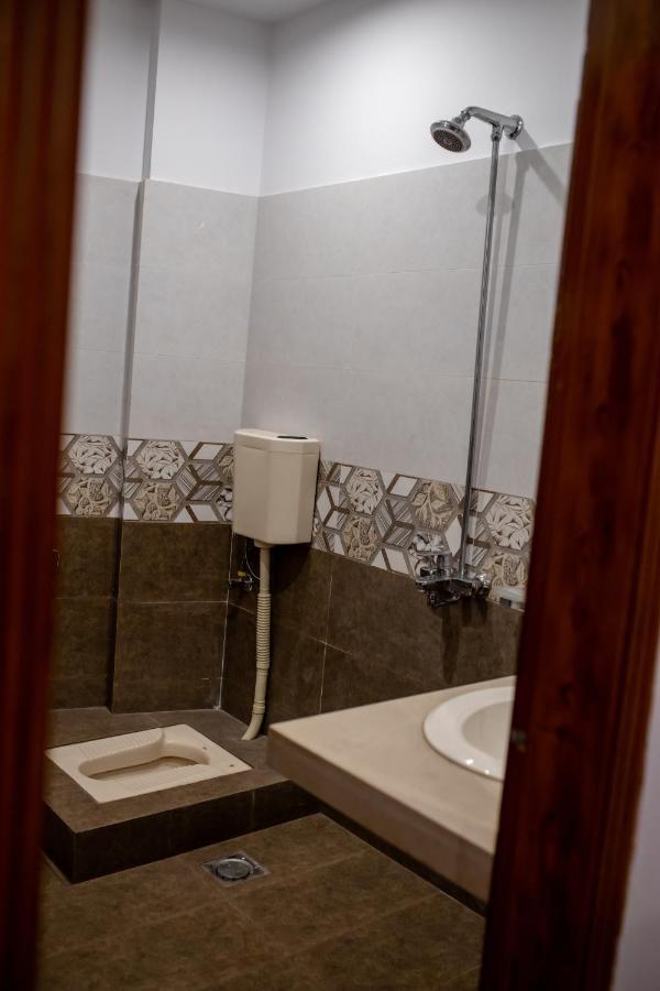 Regal Residency Hotell Rawalpindi Exteriör bild